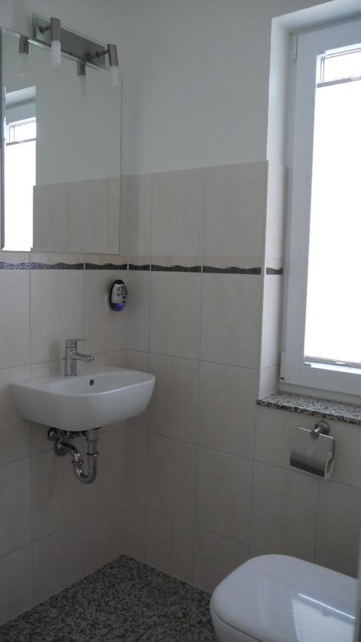 Stadtnahe Komfortferienwohnung Fuer Familien Und Geschaeftsreisende Χιλντεσχάιμ Εξωτερικό φωτογραφία